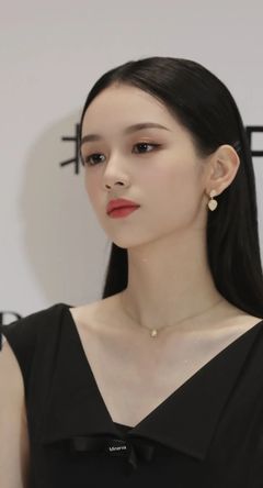 海鑫科金股票_: 重要决策后的反思，是否能带来新的变革？